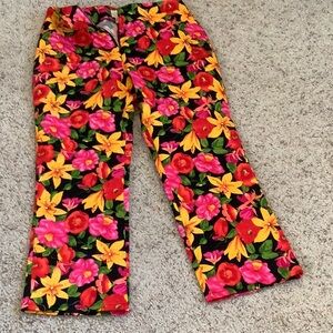 Cache capris. Front zip, size 8. Like new condition, never worn.